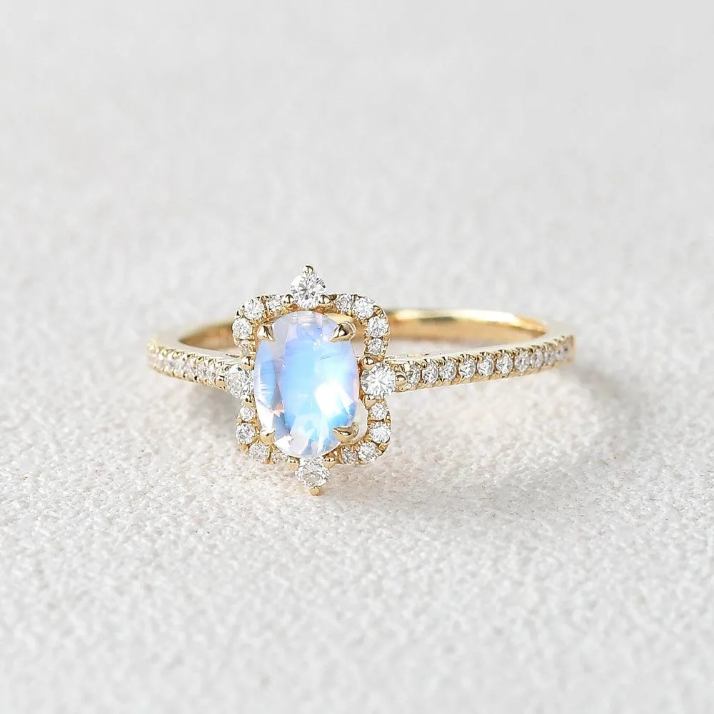 1.0ct Byzantine Moonstone Vintage Ring