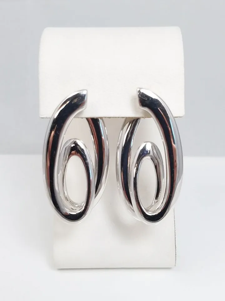 Contemporary 18k White Gold Hollow Swirl Hoop Earrings