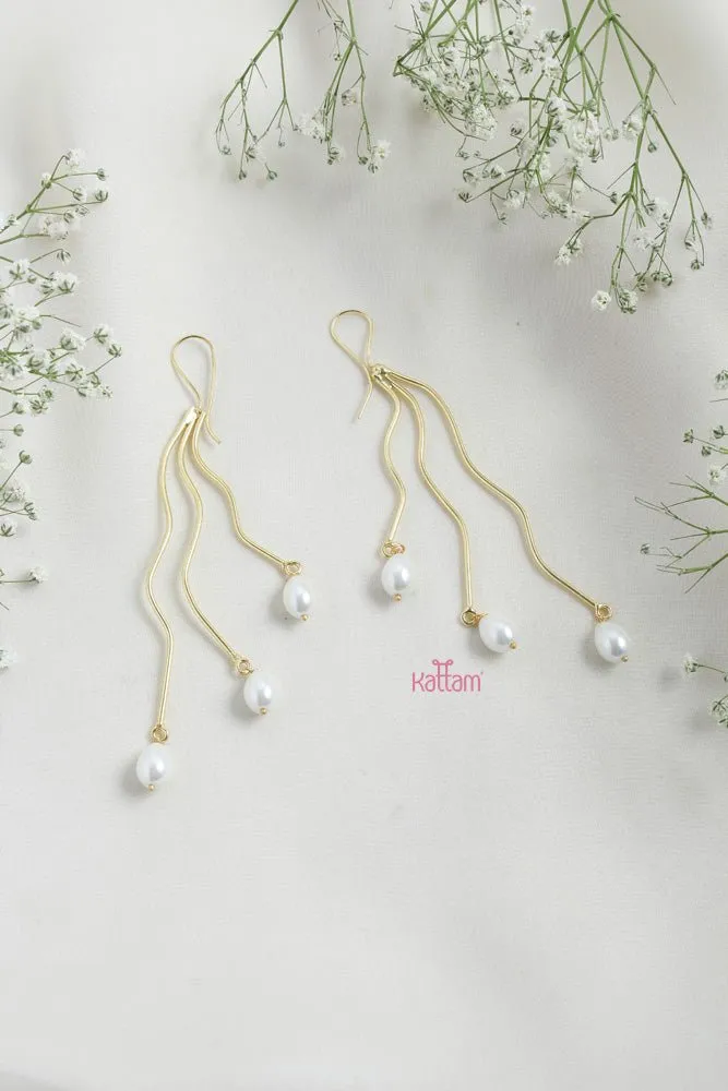 Contemporary Drop Pearl Hook Earring