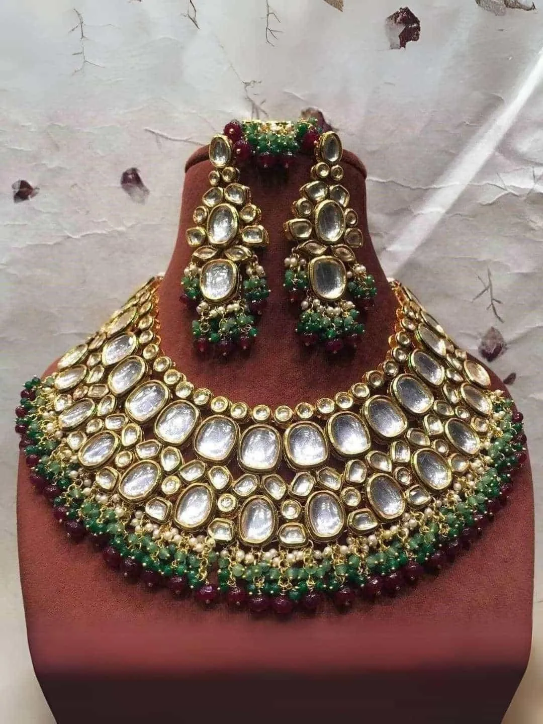 Marvelous Maharani Kundan Choker Set