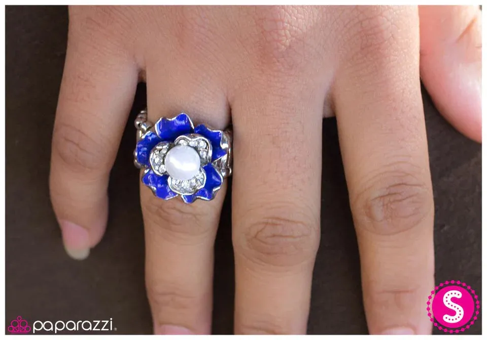 Paparazzi Ring ~ Frilled To Pieces - Blue