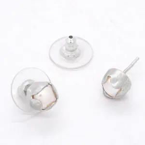 Pearl Post earrings