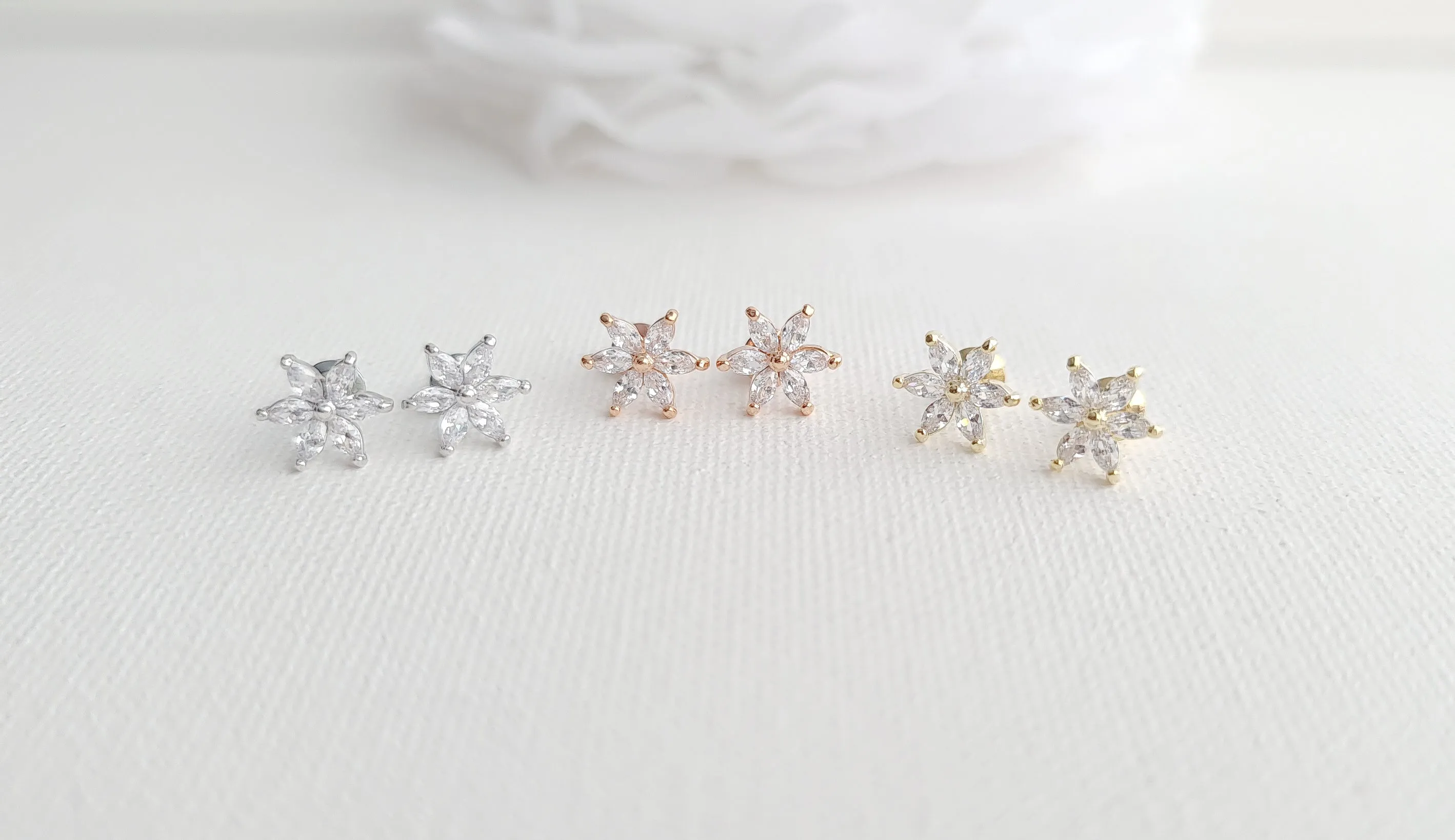 Sparkling Flower Stud Earrings-Trisha