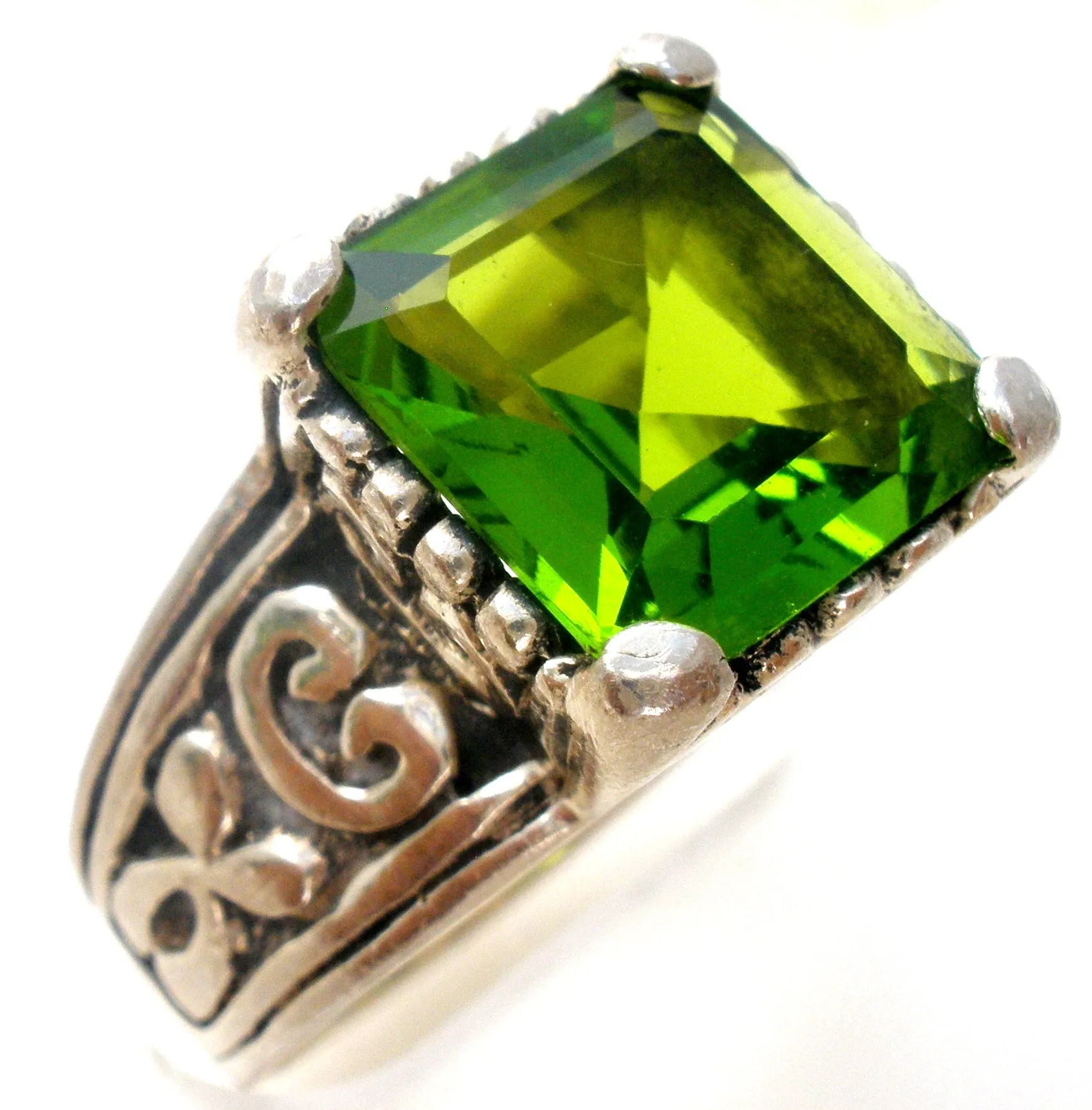 Sterling Silver Green Peridot Ring Size 9