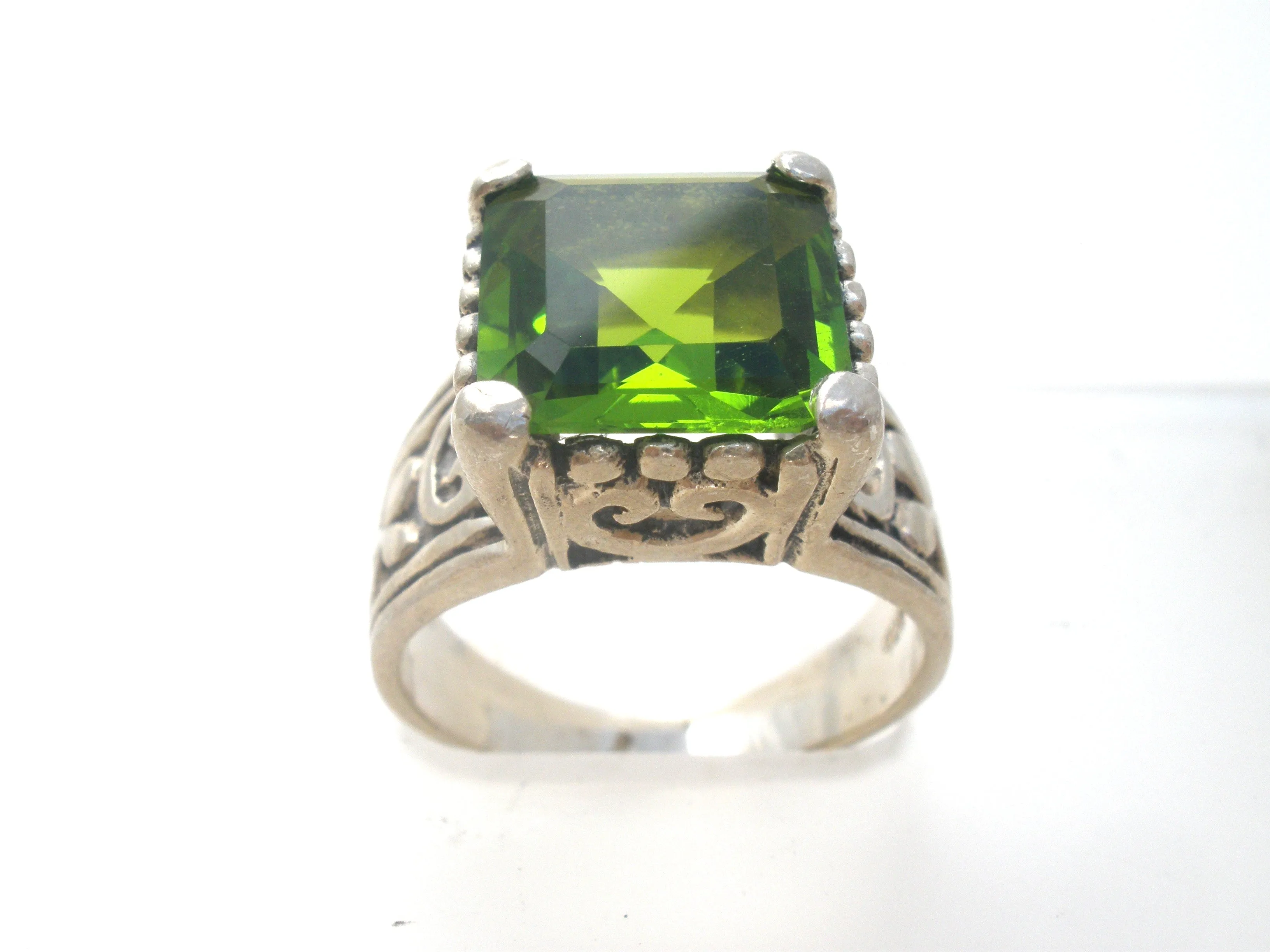 Sterling Silver Green Peridot Ring Size 9