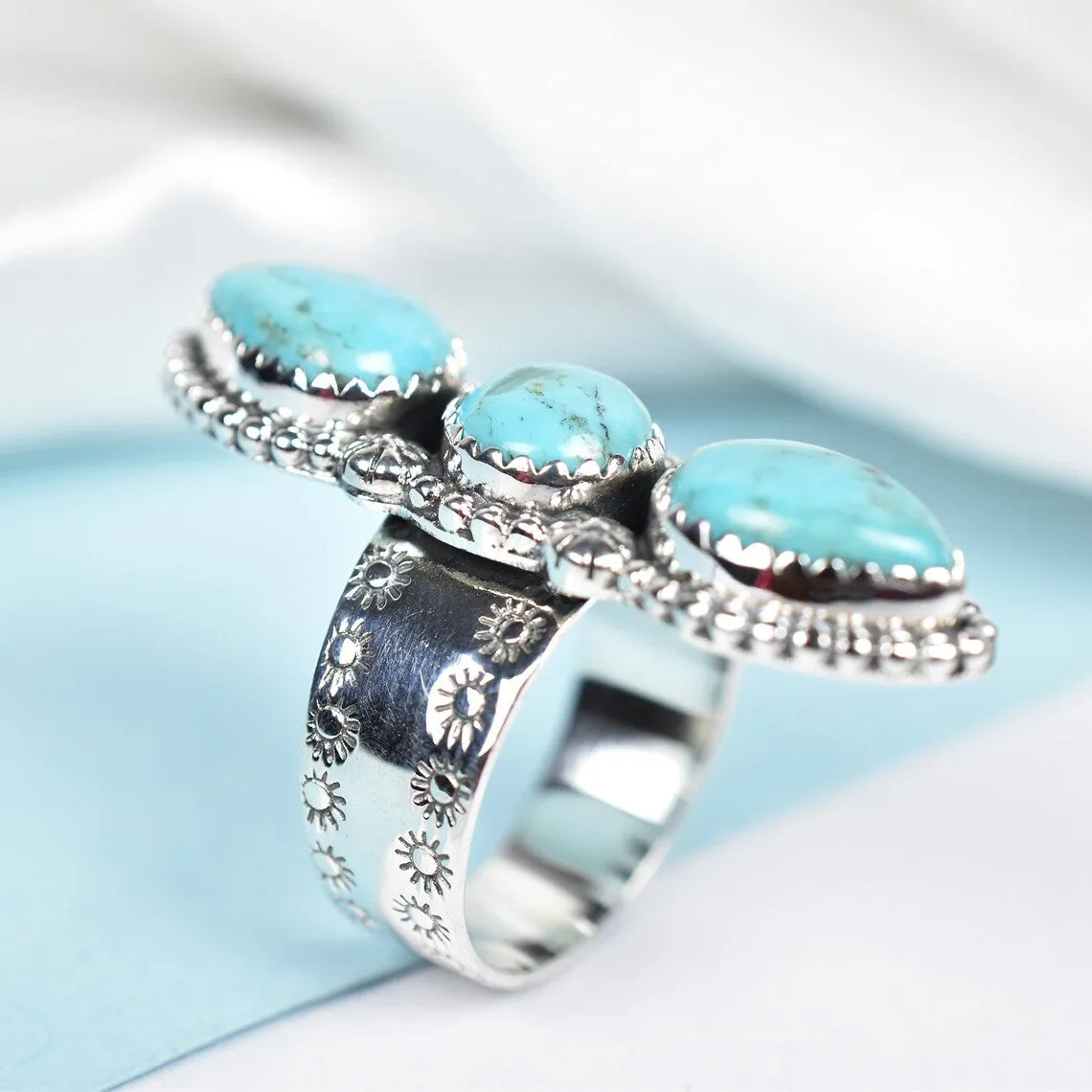 Vintage Turquoise Three Stone Southwestern Style Ring - 925 Sterling Silver Native American Rings